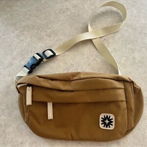 Walker Family Goods Louie Sling - Honey